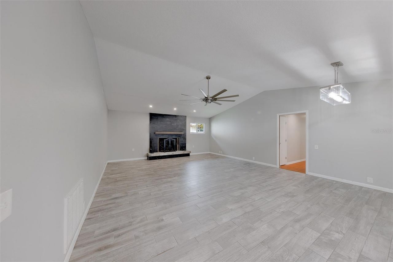 4119 Crosswater Drive , Tampa, FL 33615 Photo