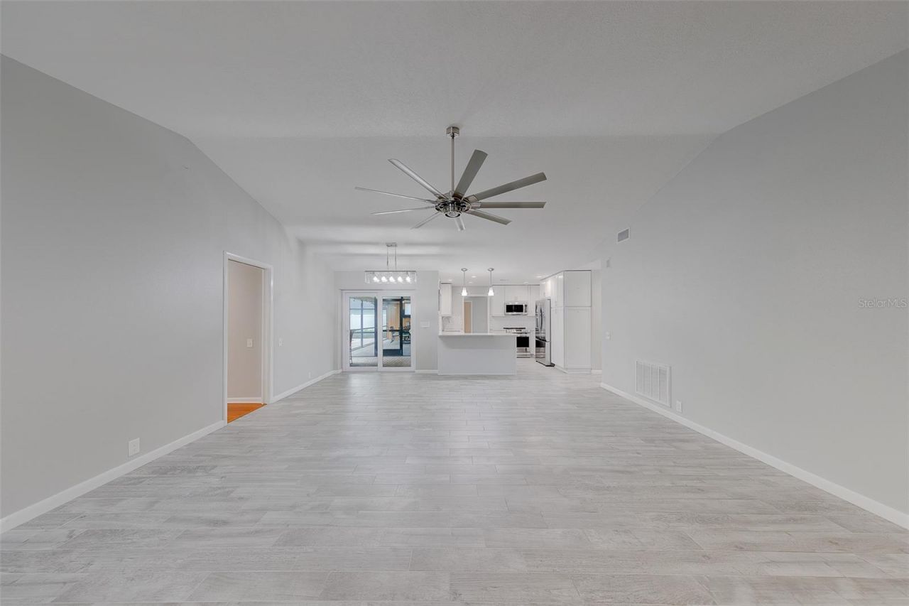 4119 Crosswater Drive , Tampa, FL 33615 Photo