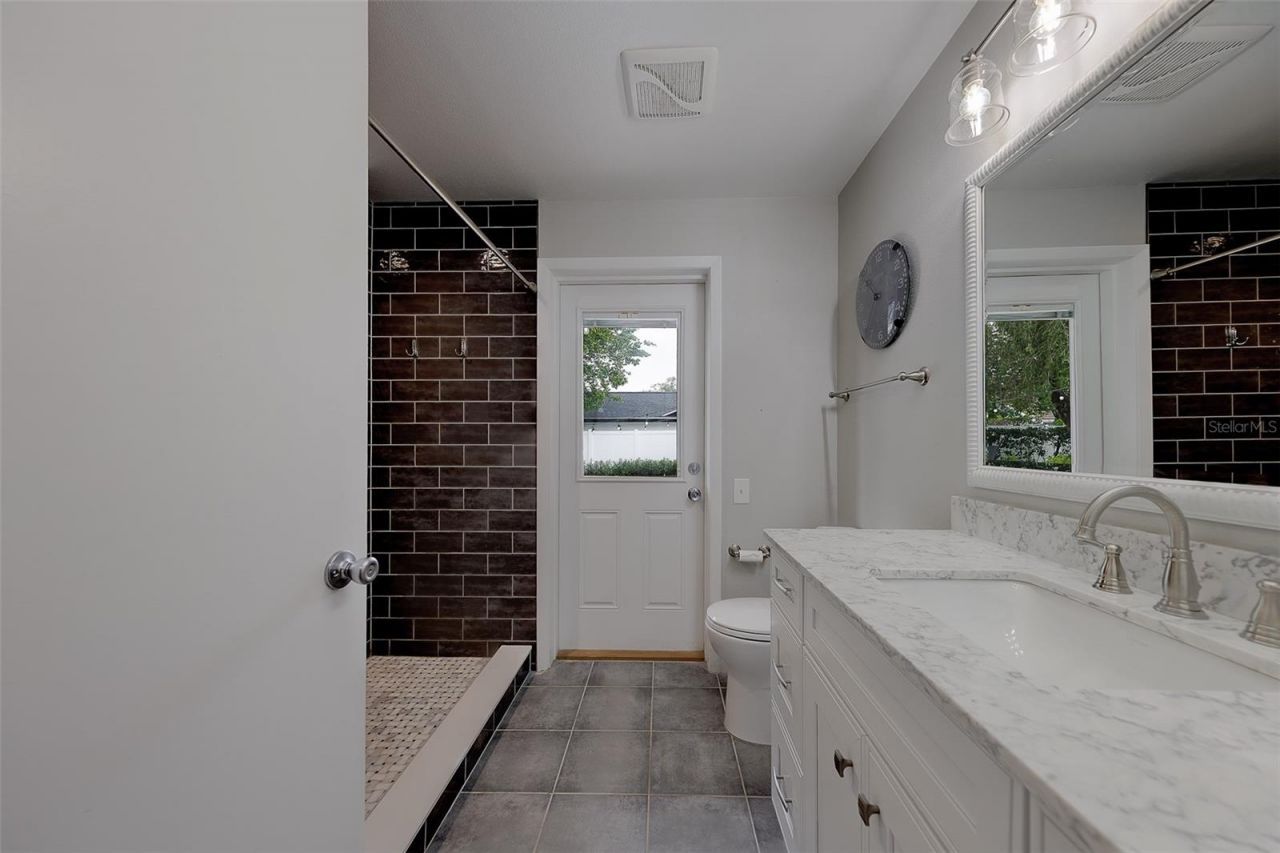 4119 Crosswater Drive , Tampa, FL 33615 Photo