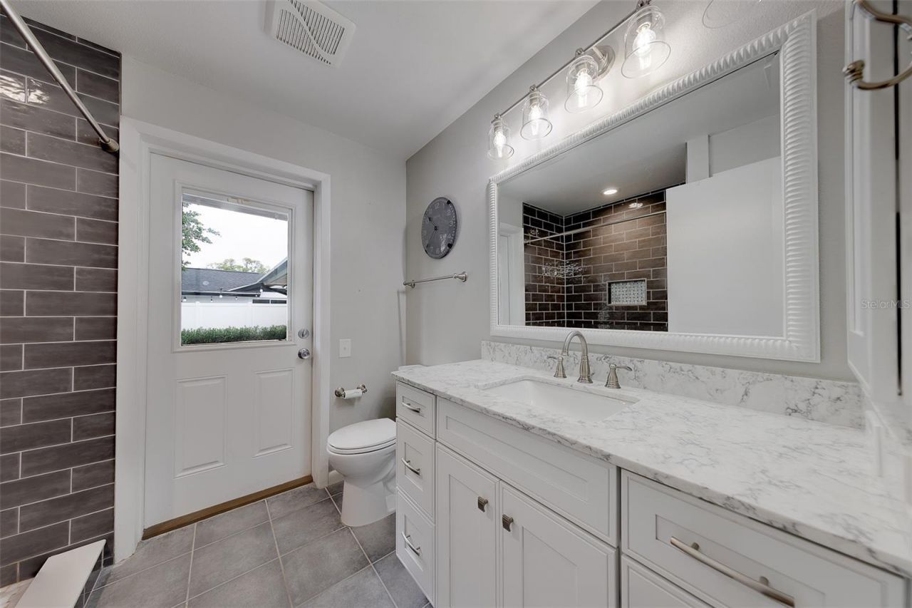 4119 Crosswater Drive , Tampa, FL 33615 Photo