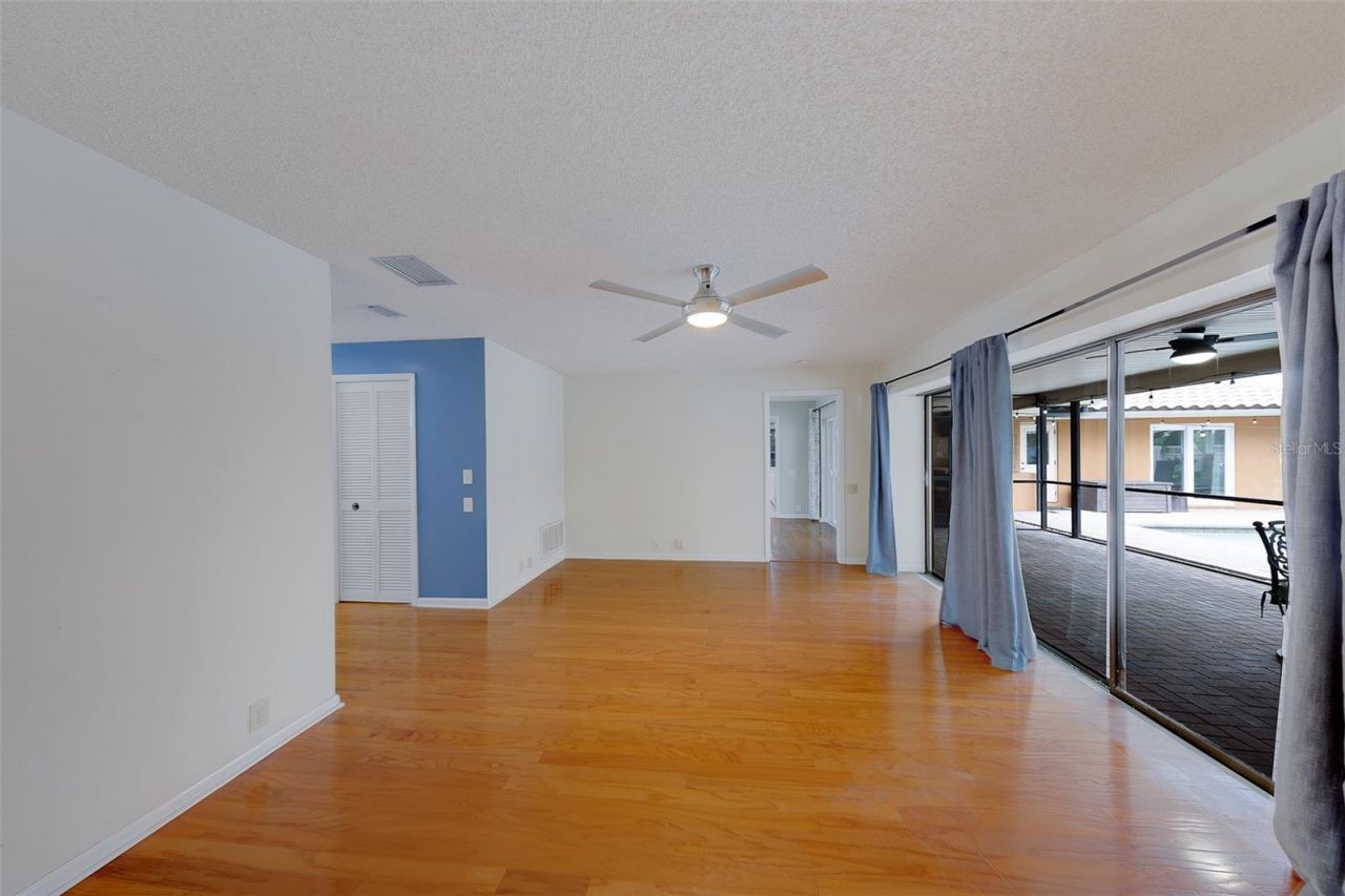 4119 Crosswater Drive , Tampa, FL 33615 Photo