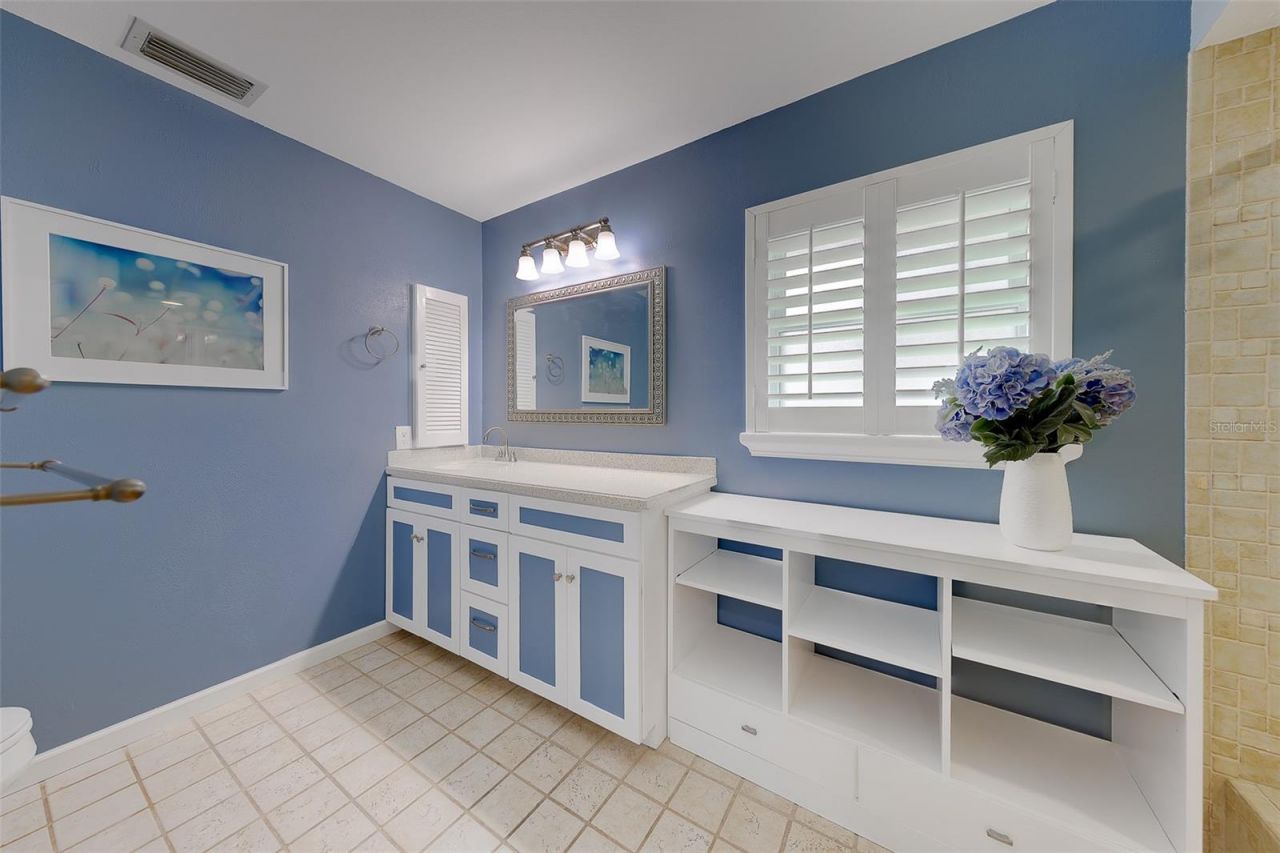 4119 Crosswater Drive , Tampa, FL 33615 Photo