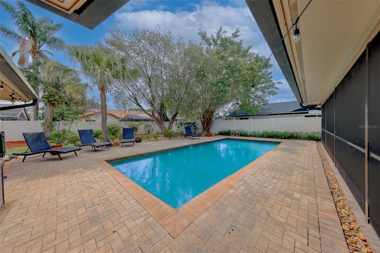 4119 Crosswater Drive , Tampa, FL 33615 Photo