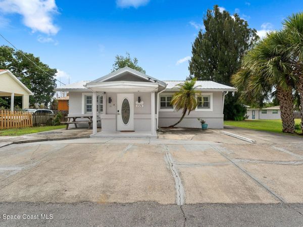 1526 Magnolia Street NE, Palm Bay, FL 32905