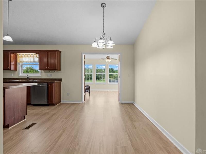 144 Fox Run Drive, Union Township, OH 45177 Photo 9