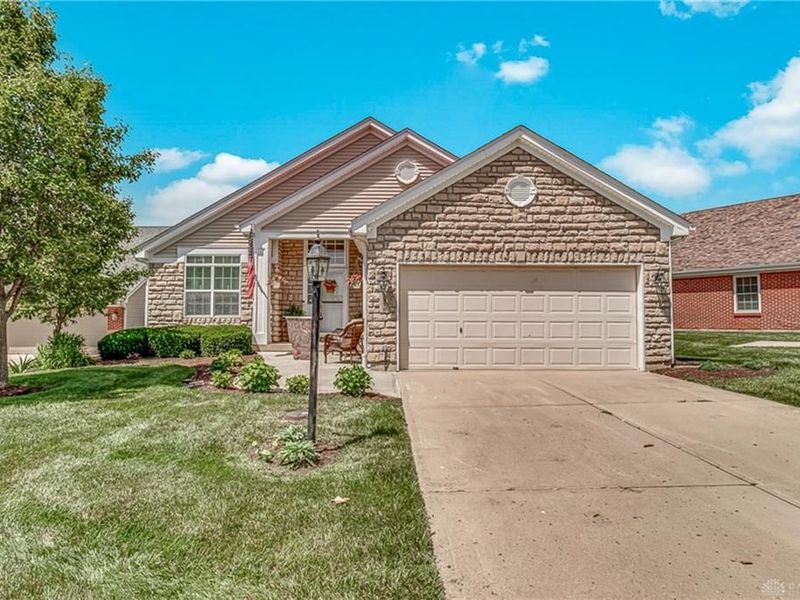 1478 Fairhill Court, Beavercreek Township, OH 45385 Photo 1