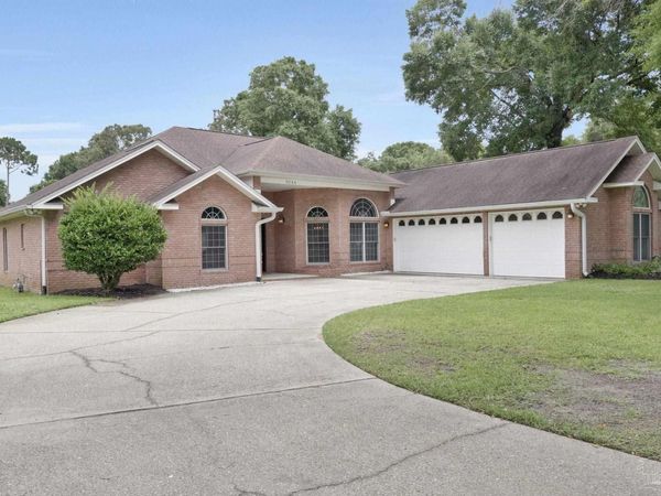 9244 Bell Ridge Dr, Pensacola, FL 32526
