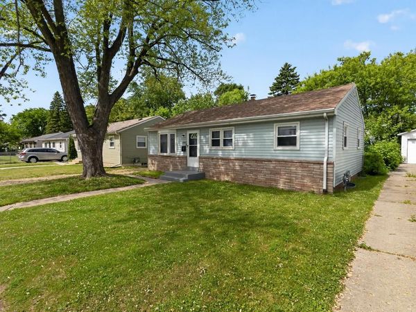 5849 N 62nd STREET, Milwaukee, WI 53218