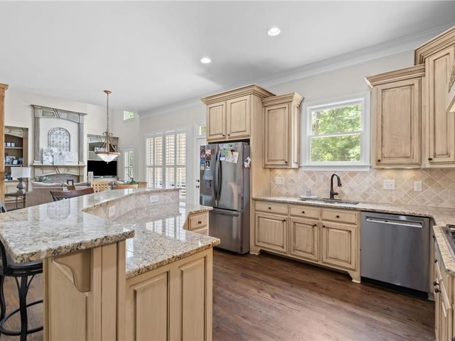 Property Image 6
