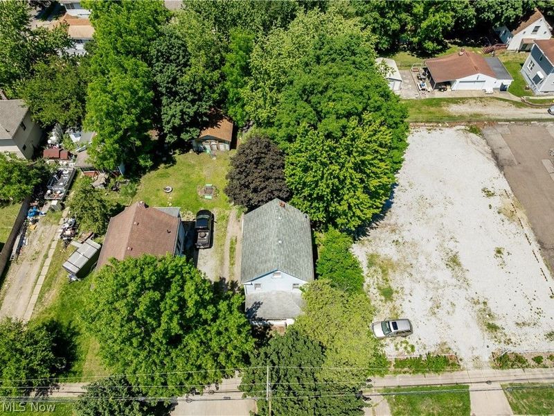 1223 W Wilbeth Road , Akron, OH 44314 Photo 8
