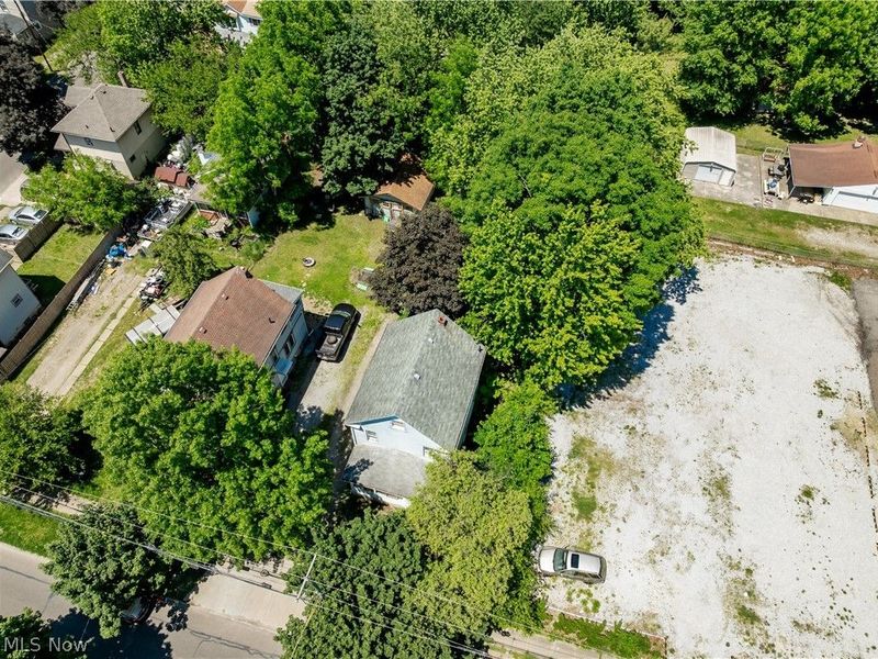 1223 W Wilbeth Road , Akron, OH 44314 Photo 9
