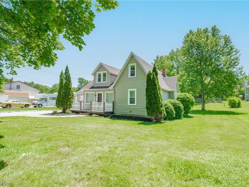 1042 Newton Street , Tallmadge, OH 44278 Photo 3