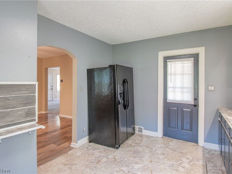 1042 Newton Street , Tallmadge, OH 44278 Photo 9