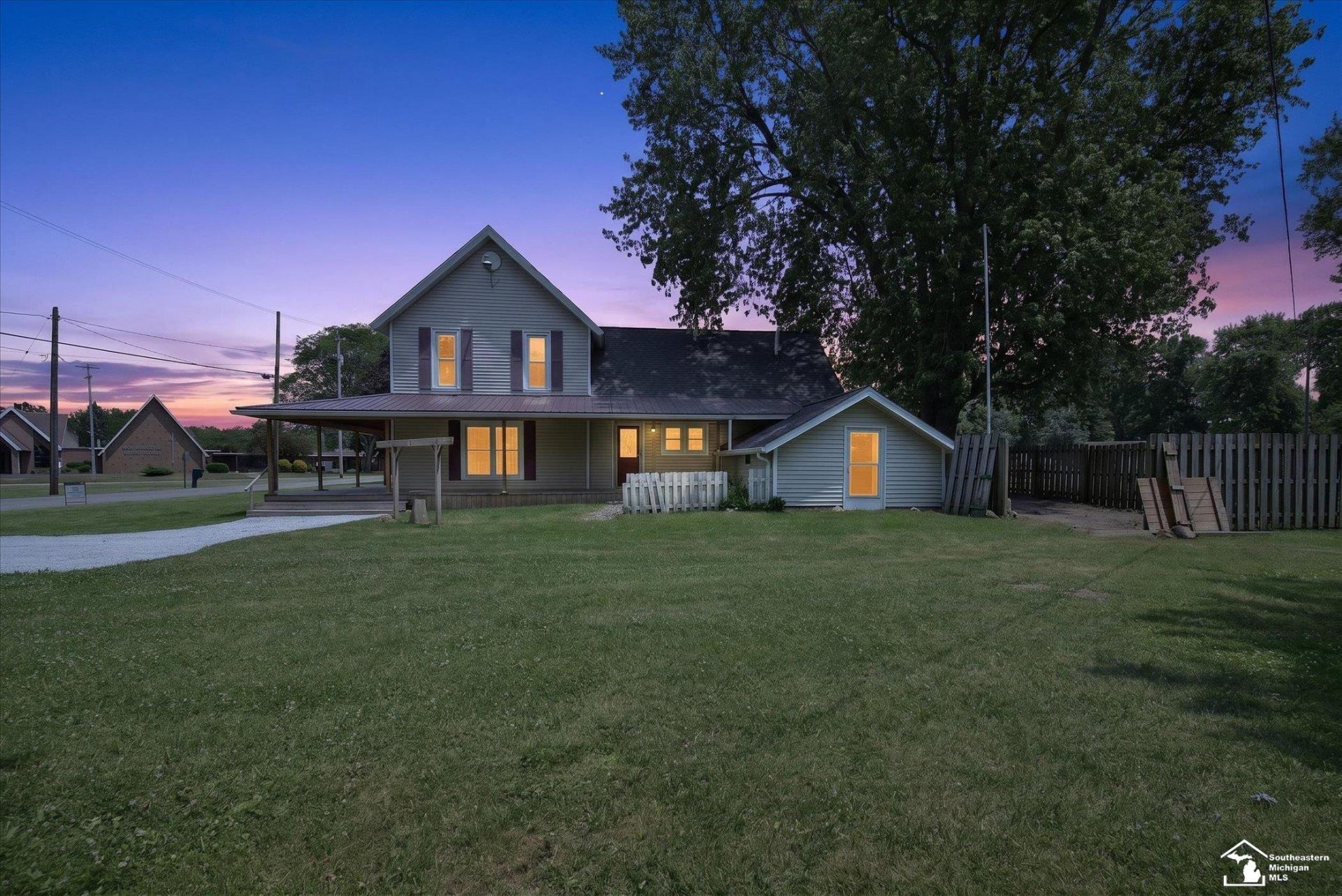 5813 W Temperance Road, Ottawa Lake, MI 49267 Main Photo