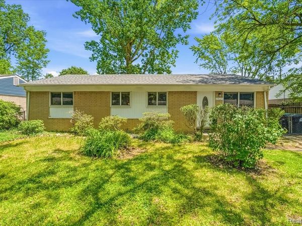 15121 Kerstyn Street, Taylor, MI 48180