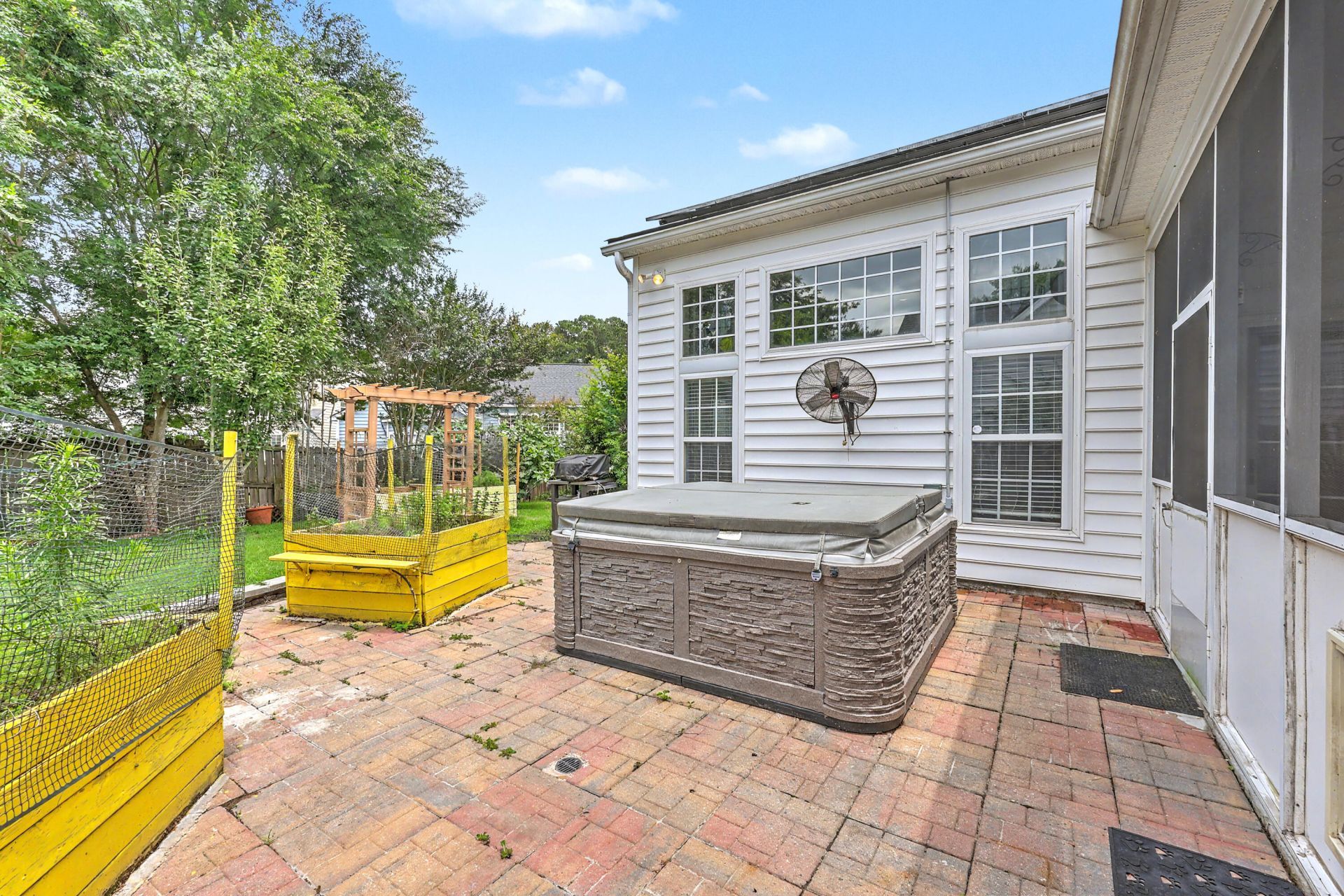 141 Gathering Island Road Photo 32