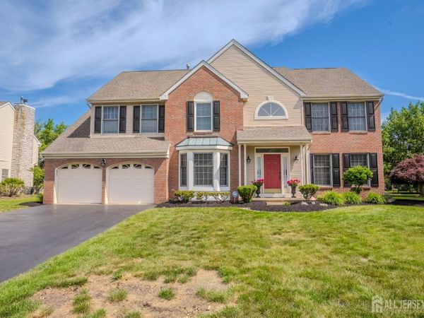 26 Kinglet Drive S, Cranbury, NJ 08512
