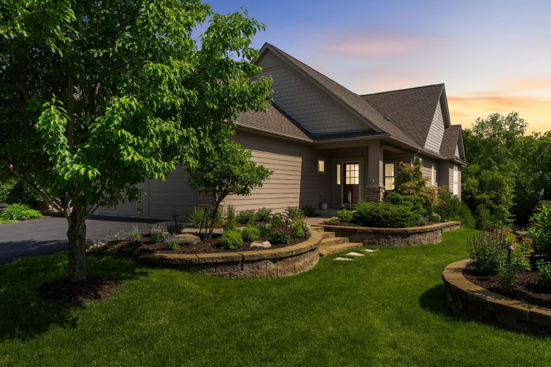 6460 Ivy Way  Edina, MN 55436