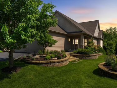 6460 Ivy Way, Edina, MN 55436