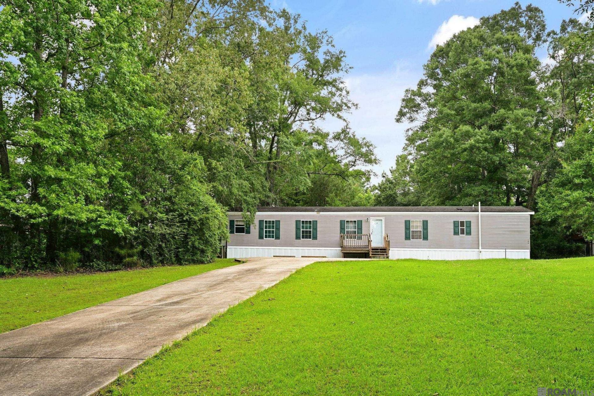 2208 Violet St, Jackson, LA 70748 Main Photo