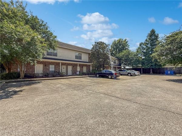 828 MEADOW BEND Drive , Unit H, Baton Rouge, LA 70820