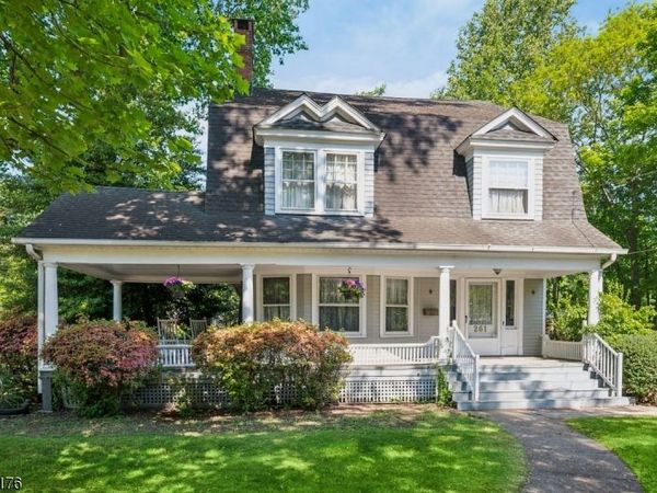 261 Beechwood Ave, Middlesex, NJ 08846