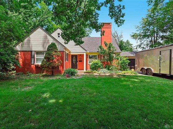 141 Napoleon Drive, Kettering, OH 45429