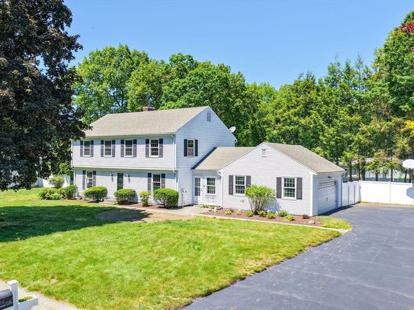 252 Pinewood Drive, Longmeadow, MA 01106