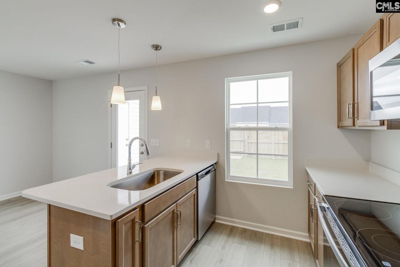 3068 Harborview Drive  Photo 9