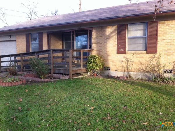 712 Alexander Street , Killeen, TX 76541