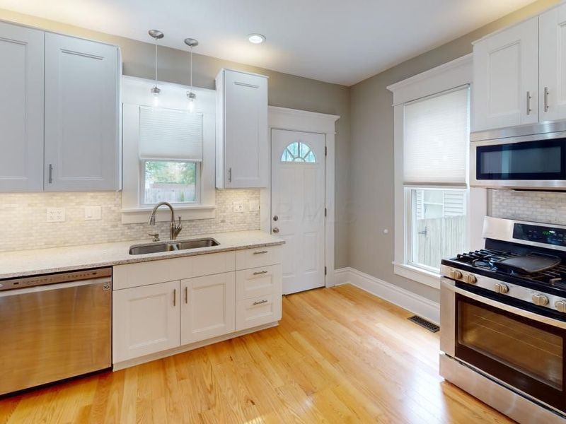 1348 Summit Street , Columbus, OH 43201 Photo 2