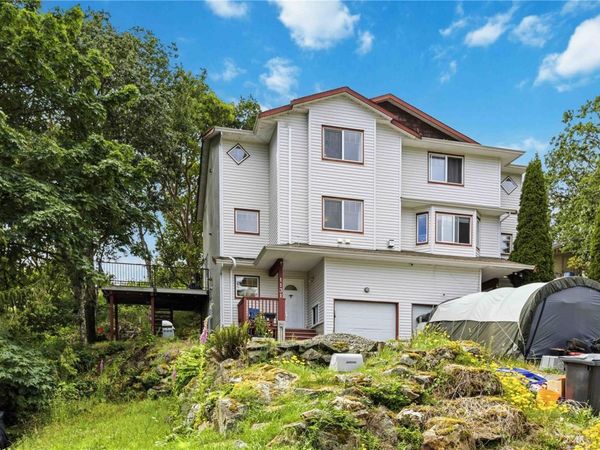 1131 Donna Ave, Langford, BC V9B 2Z4