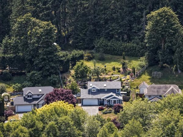 798 Windsong Pl, Mill Bay, BC V0R 2P4