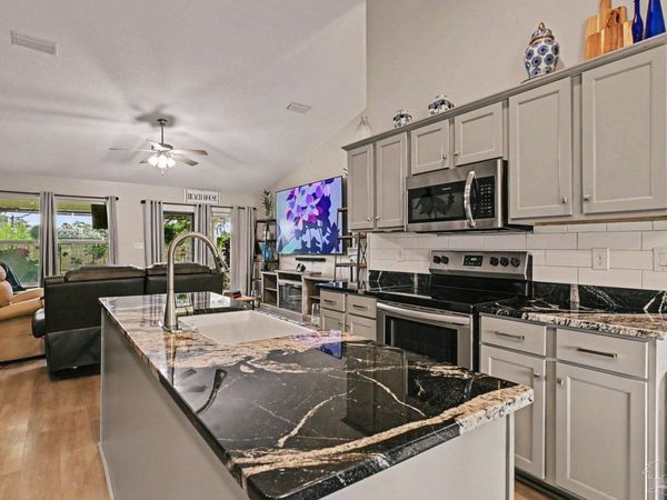 1860 Justice Cir, Gulf Breeze, FL 32563
