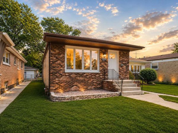 10439 S Drake Avenue , Chicago, IL 60655