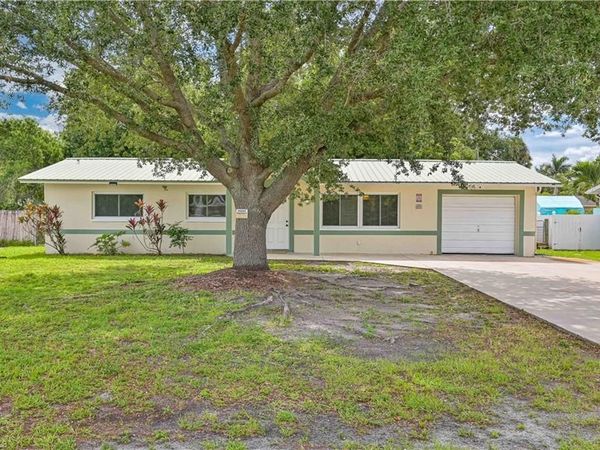 1130 Travis AVE, NORTH FORT MYERS, FL 33903