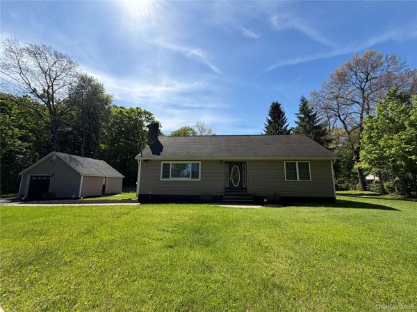 466 Route 82 , Hopewell Junction, NY 12533