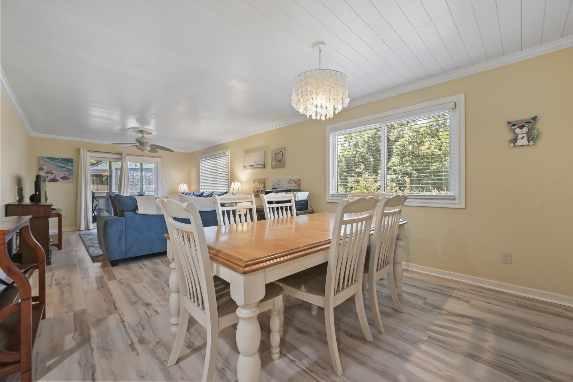 250 Maison Dr. Photo 17