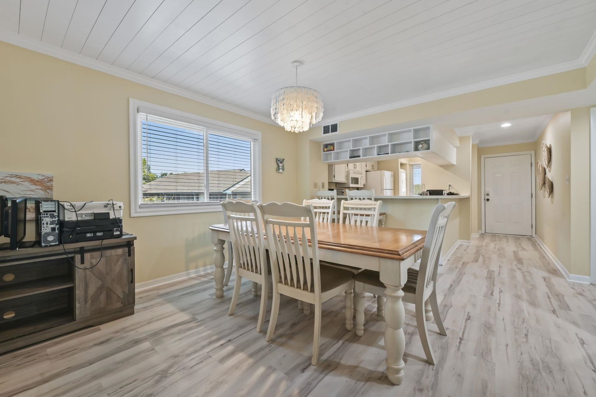 250 Maison Dr. Photo 18