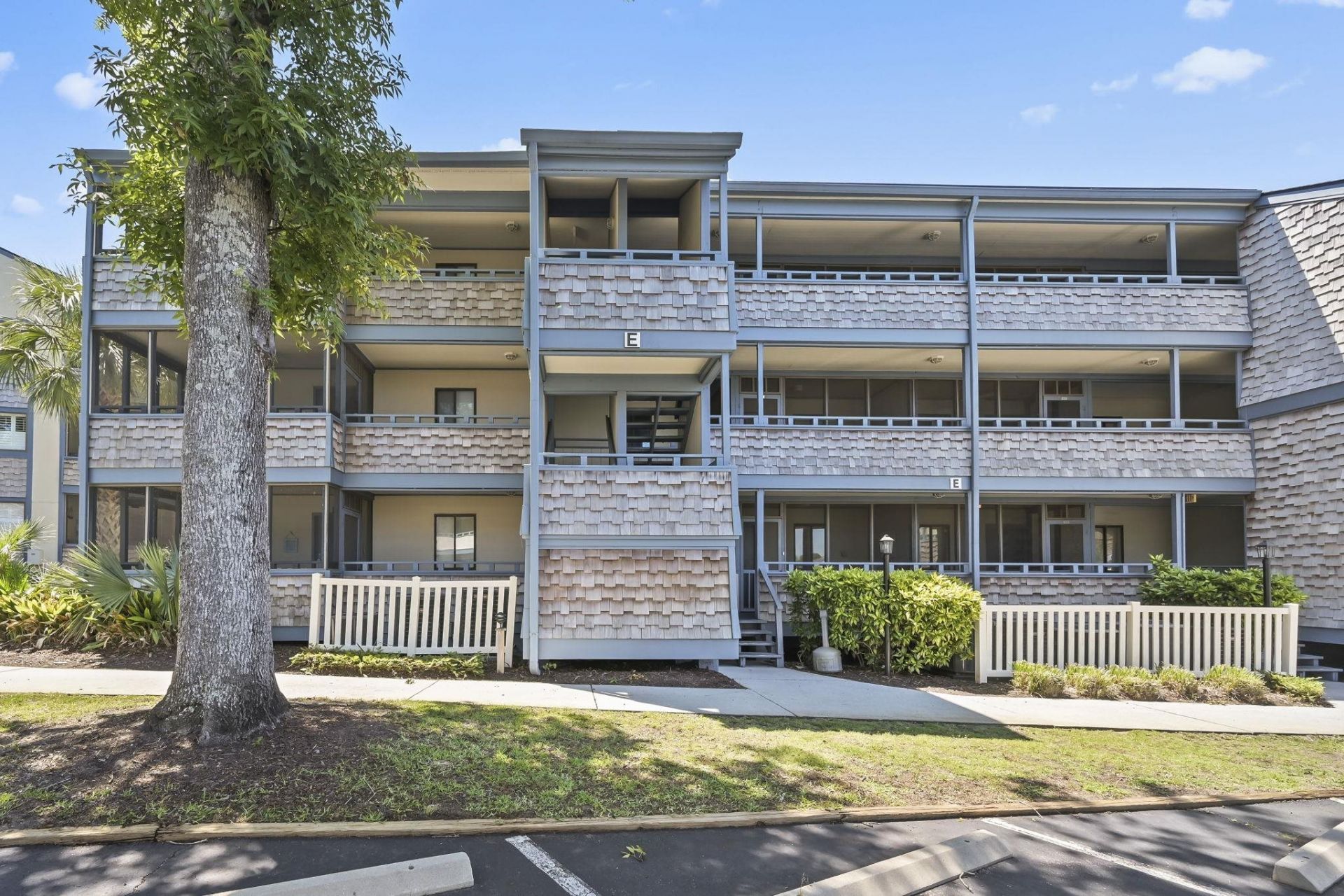 250 Maison Dr. Photo 39