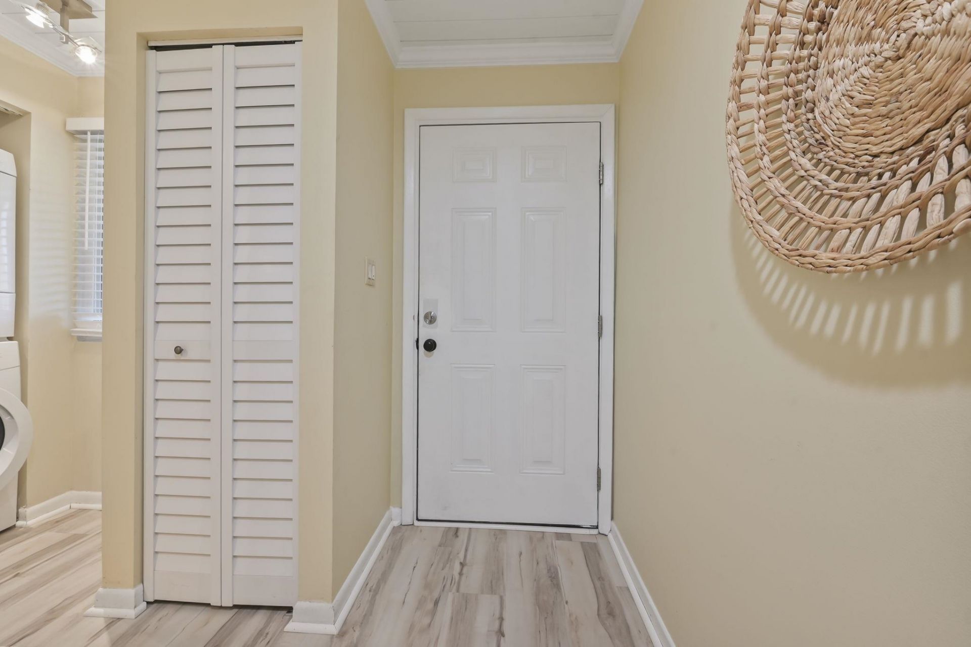 250 Maison Dr. Photo 6