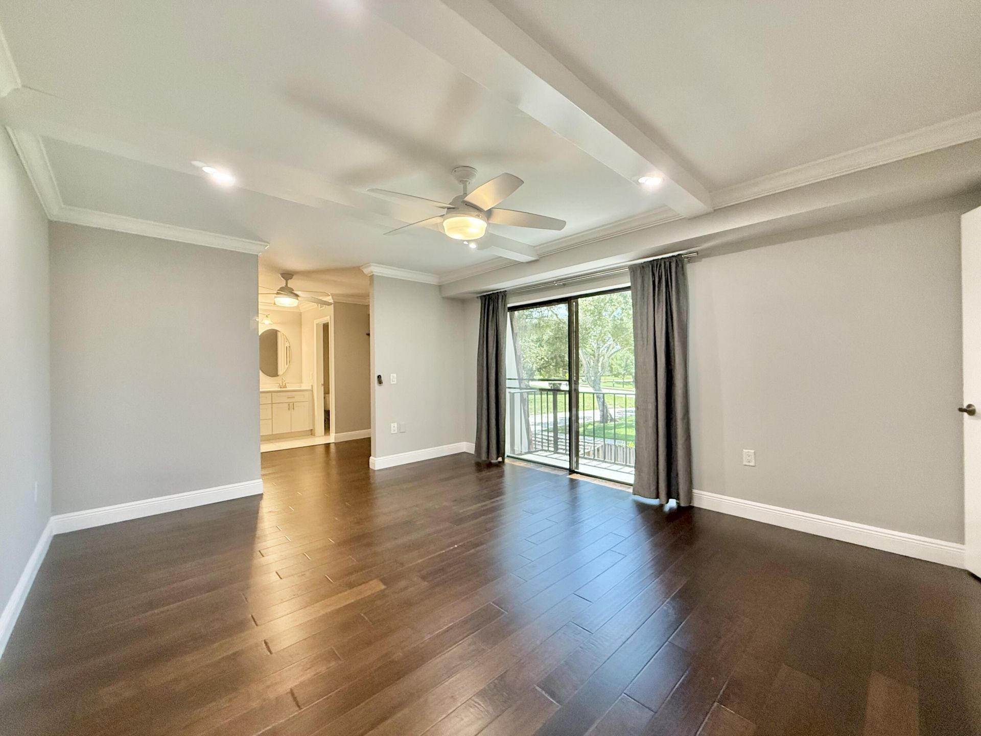 201 2nd Lane, Palm Beach Gardens, FL 33418 Photo