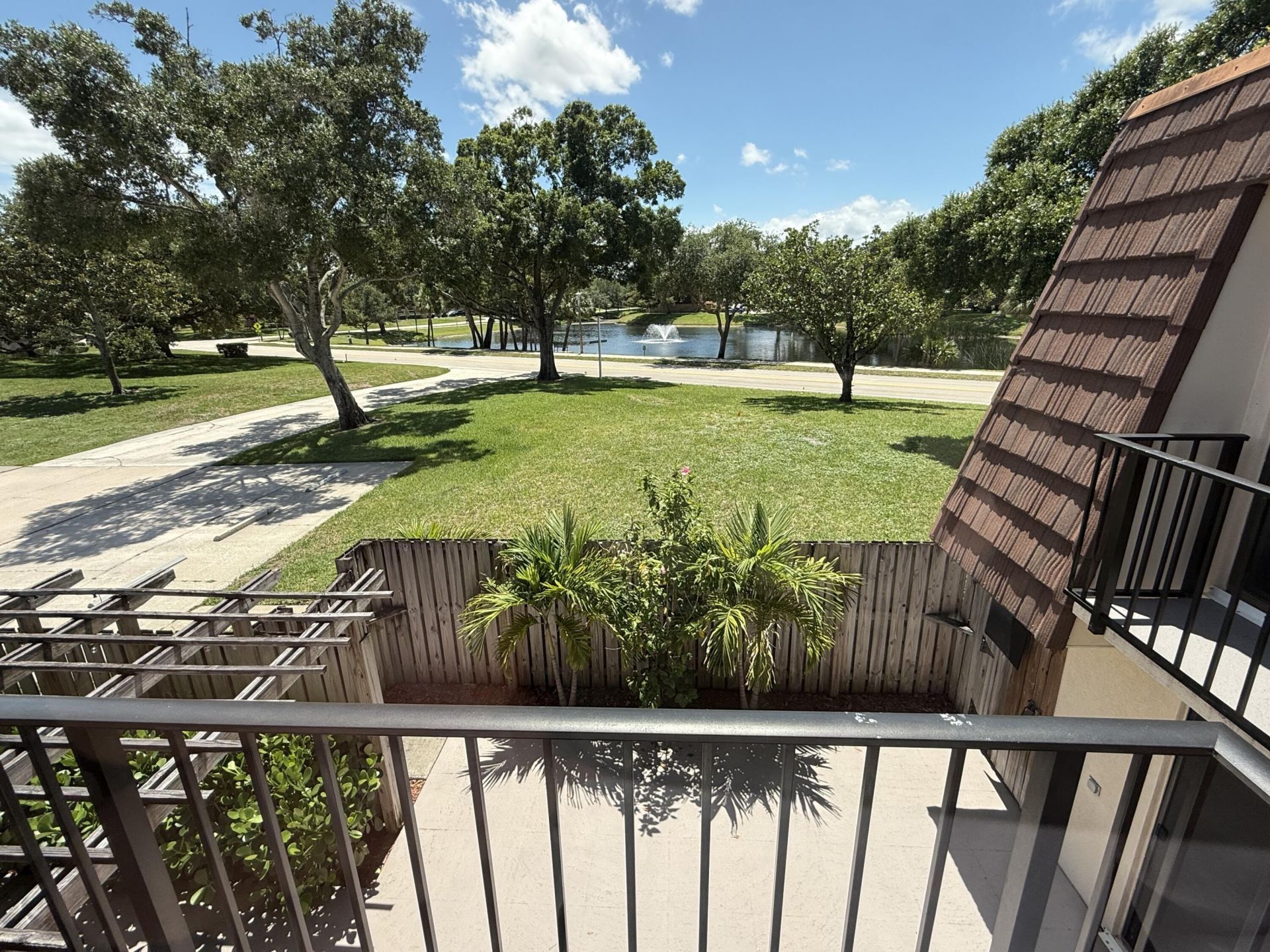 201 2nd Lane, Palm Beach Gardens, FL 33418 Photo
