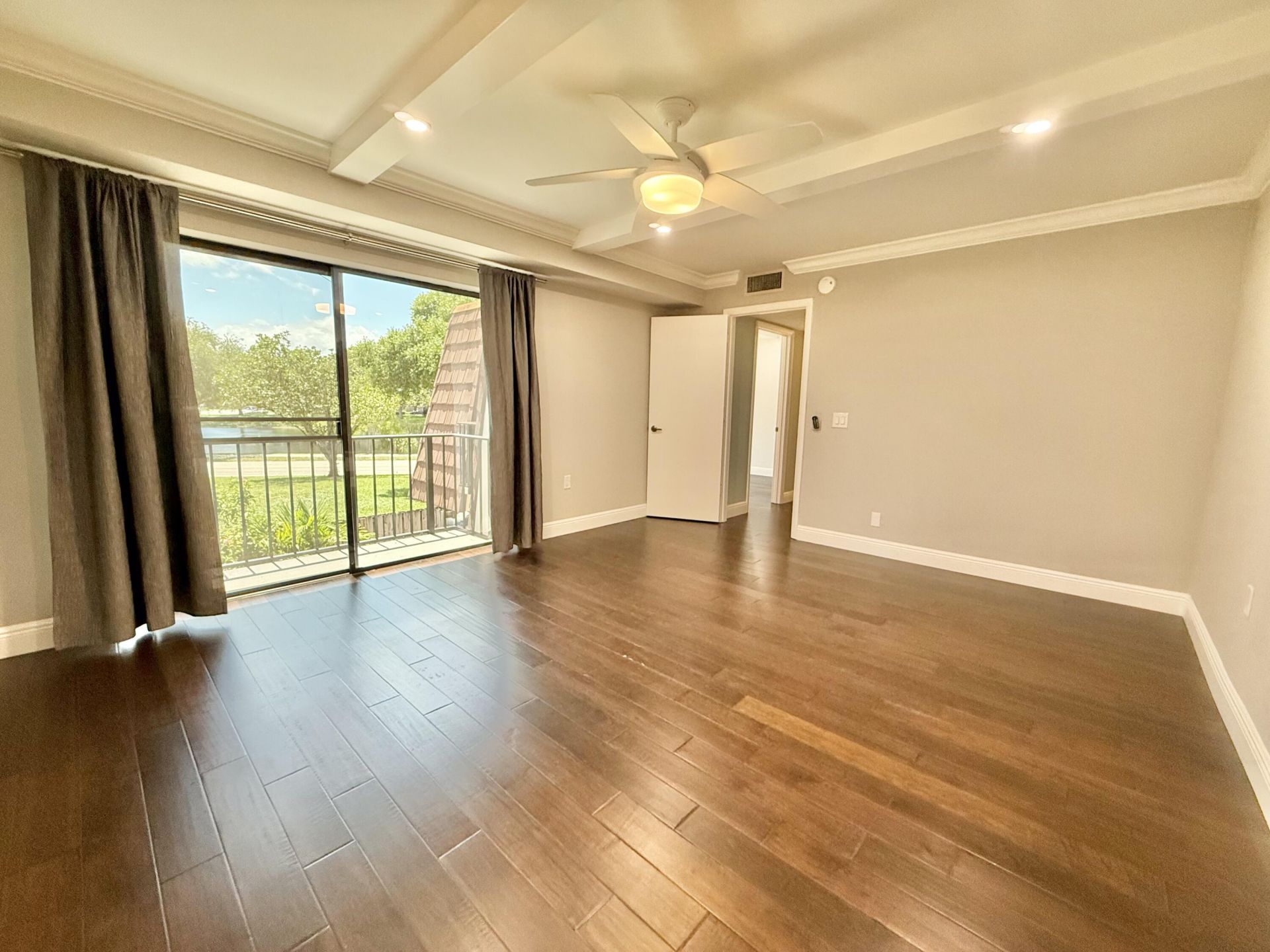 201 2nd Lane, Palm Beach Gardens, FL 33418 Photo