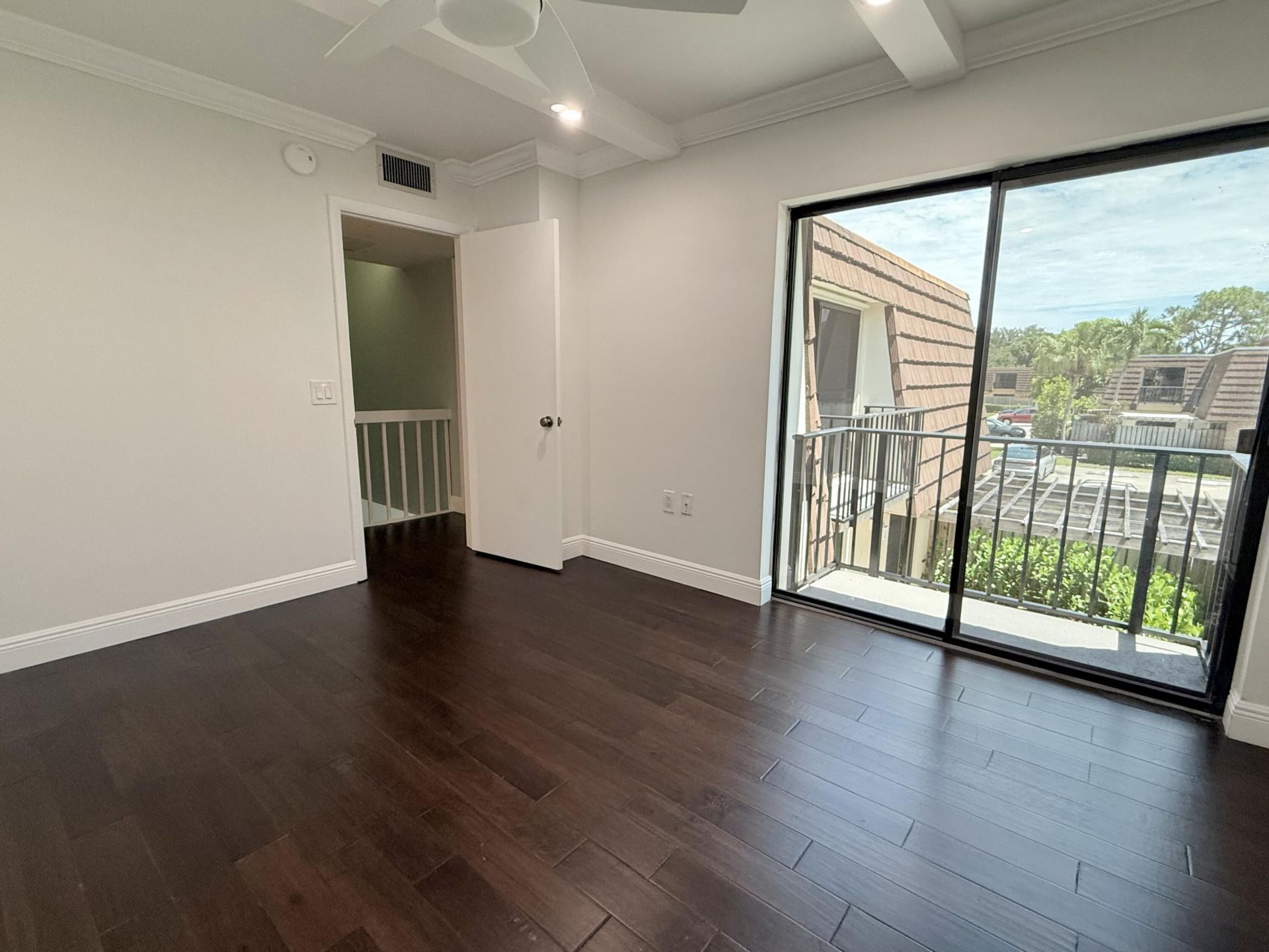 201 2nd Lane, Palm Beach Gardens, FL 33418 Photo