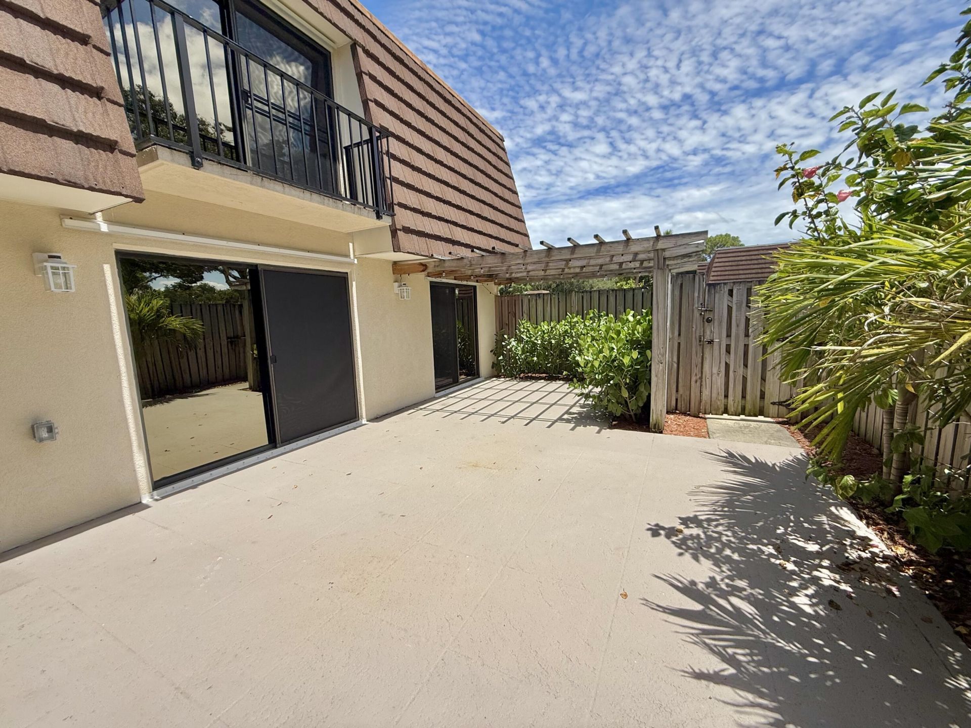 201 2nd Lane, Palm Beach Gardens, FL 33418 Photo