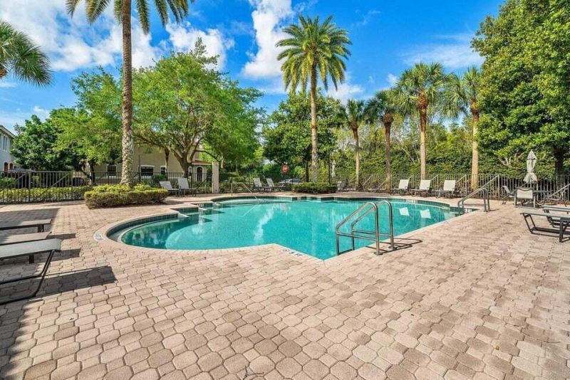 114 E Astor Circle E, Delray Beach, FL 33484 Photo