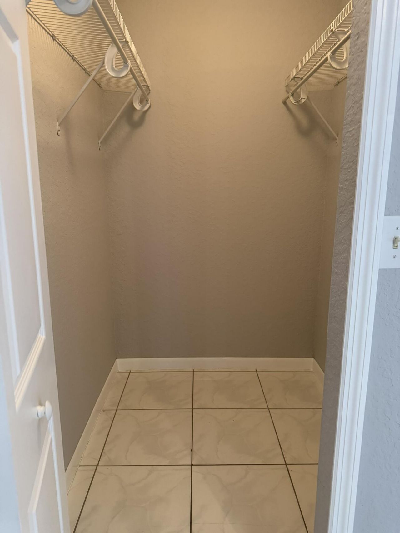 661 S Biscayne River Drive, Miami, FL 33169 Photo
