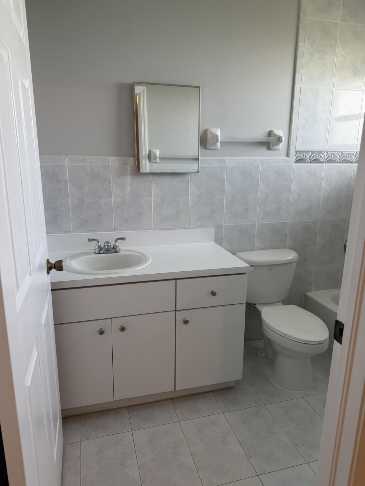 661 S Biscayne River Drive, Miami, FL 33169 Photo