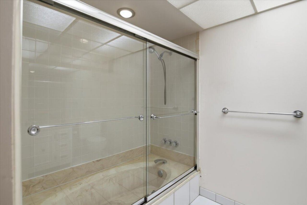275 Jacaranda Drive, Plantation, FL 33324 Photo